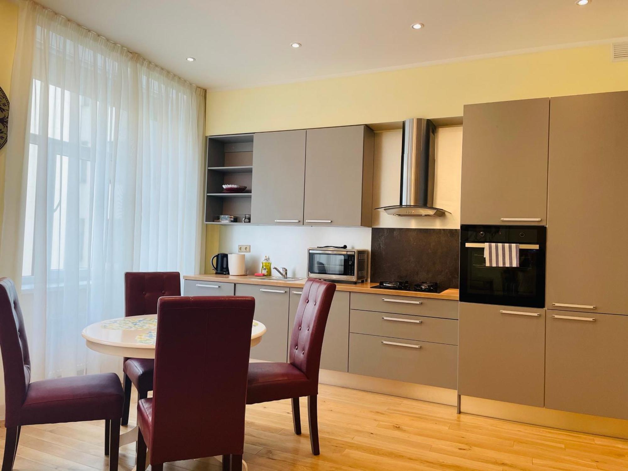Riga Lux Apartments - Ernesta, Free Parking Oda fotoğraf
